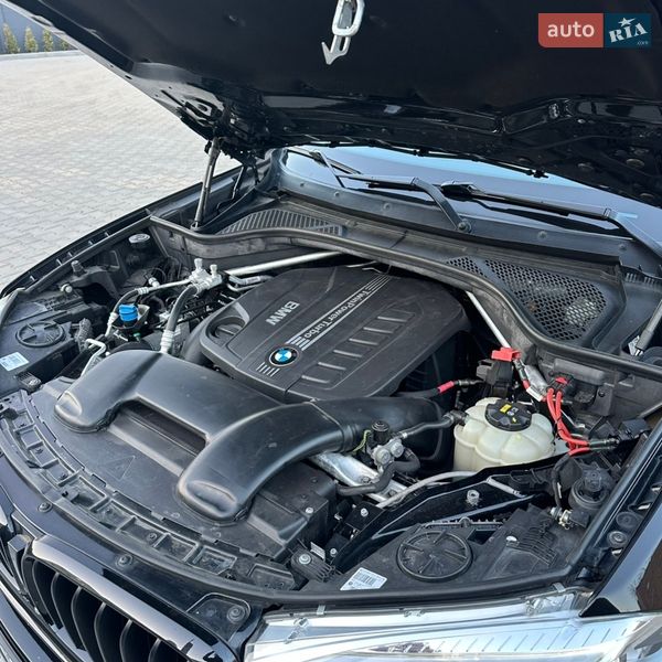 Внедорожник / Кроссовер BMW X5 2016 в Дубно