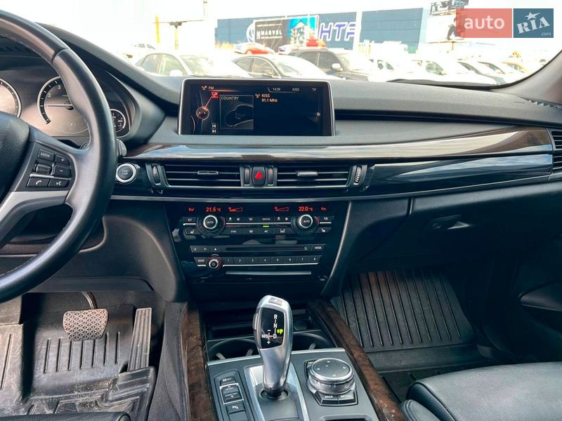 Внедорожник / Кроссовер BMW X5 2016 в Львове