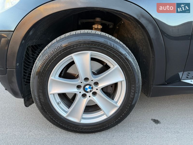 Позашляховик / Кросовер BMW X5 2011 в Вінниці