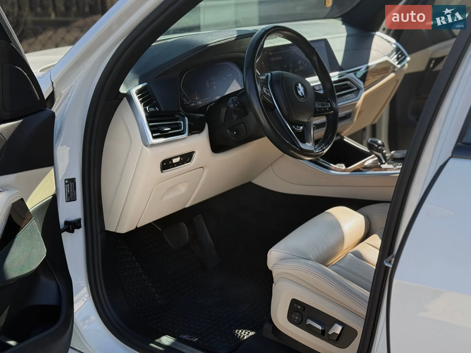 2021 BMW X5 - мініатюра 26