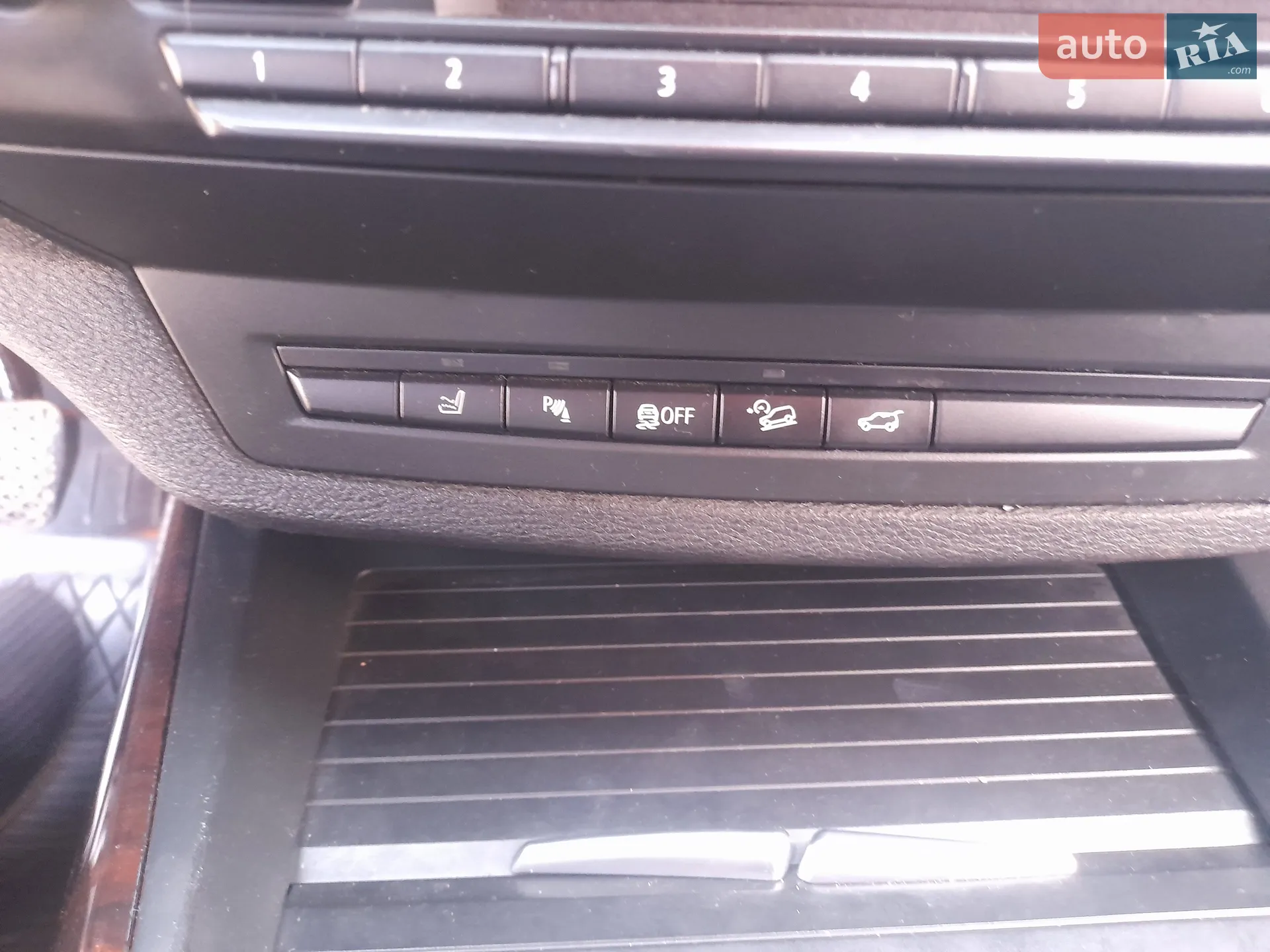2010 BMW X5 - мініатюра 10