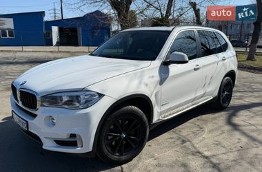 Позашляховик / Кросовер BMW X5 2015 в Києві