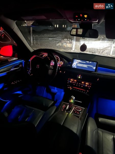 Позашляховик / Кросовер BMW X5 2016 в Рівному