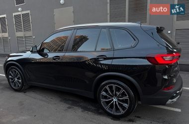 Внедорожник / Кроссовер BMW X5 2022 в Киеве