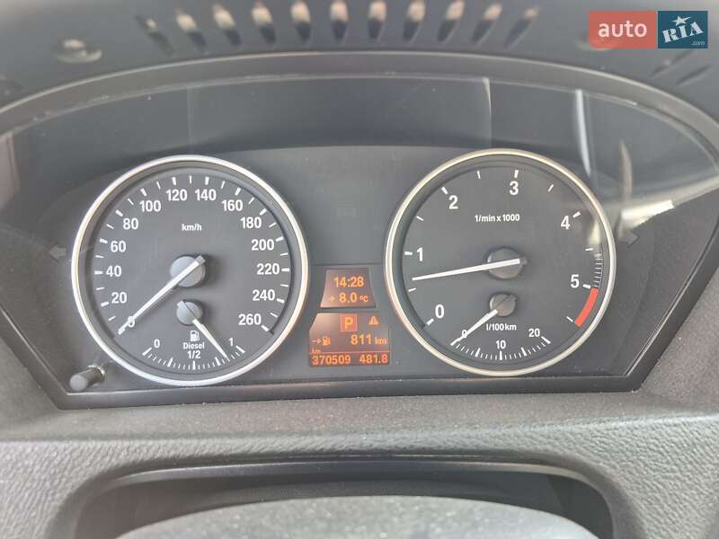 Внедорожник / Кроссовер BMW X5 2011 в Костополе