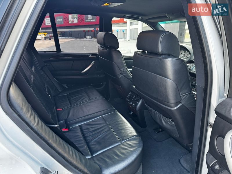 Внедорожник / Кроссовер BMW X5 2003 в Киеве