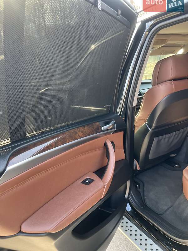 Внедорожник / Кроссовер BMW X5 2013 в Красилове