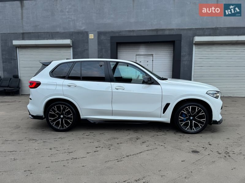 Внедорожник / Кроссовер BMW X5 2021 в Киеве