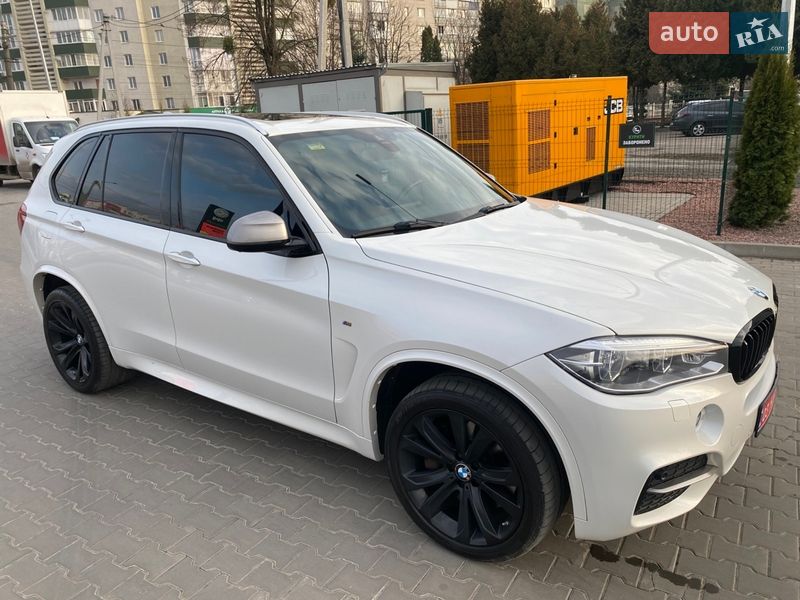 Позашляховик / Кросовер BMW X5 2015 в Луцьку