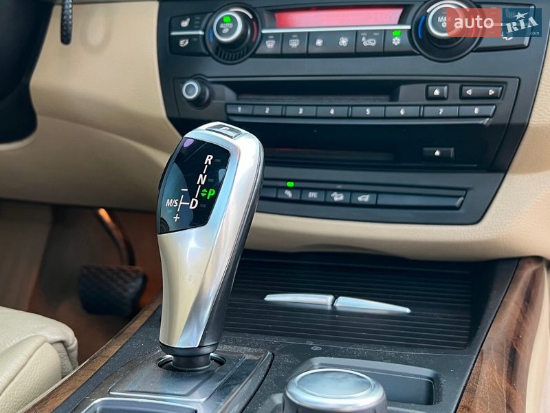 Внедорожник / Кроссовер BMW X5 2008 в Вараше