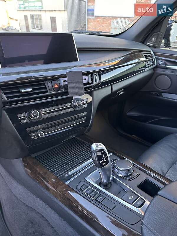 Позашляховик / Кросовер BMW X5 2017 в Жмеринці