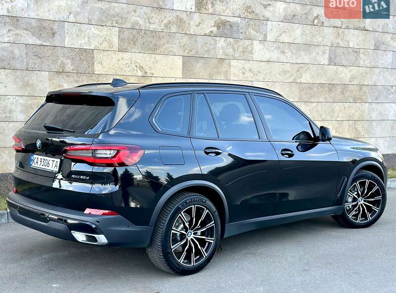 Позашляховик / Кросовер BMW X5 2022 в Києві фото 14 Позашляховик / Кросовер BMW X5 2022 в Києві