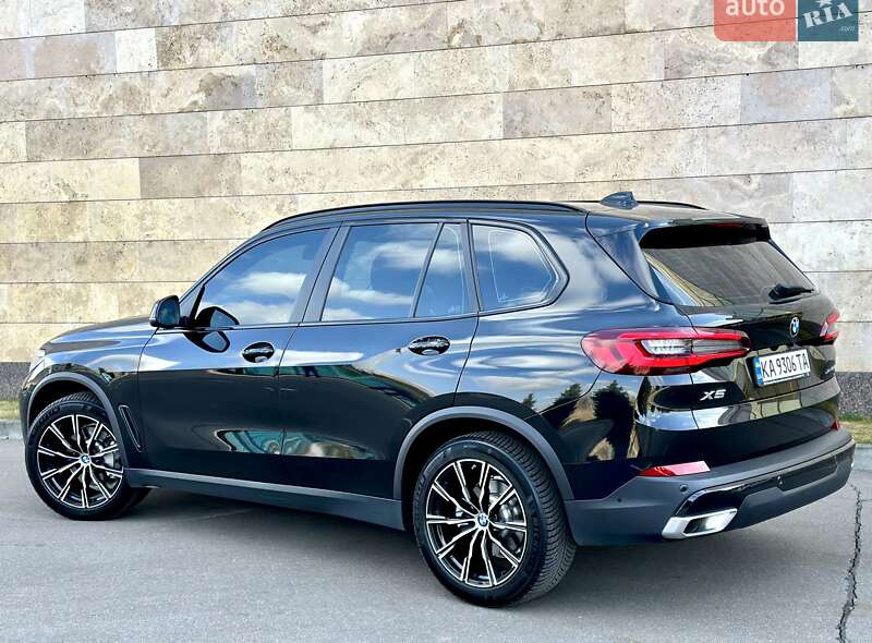 Позашляховик / Кросовер BMW X5 2022 в Києві фото 23 Позашляховик / Кросовер BMW X5 2022 в Києві