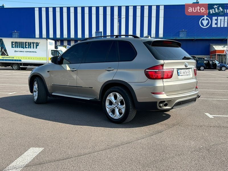 Позашляховик / Кросовер BMW X5 2011 в Рівному