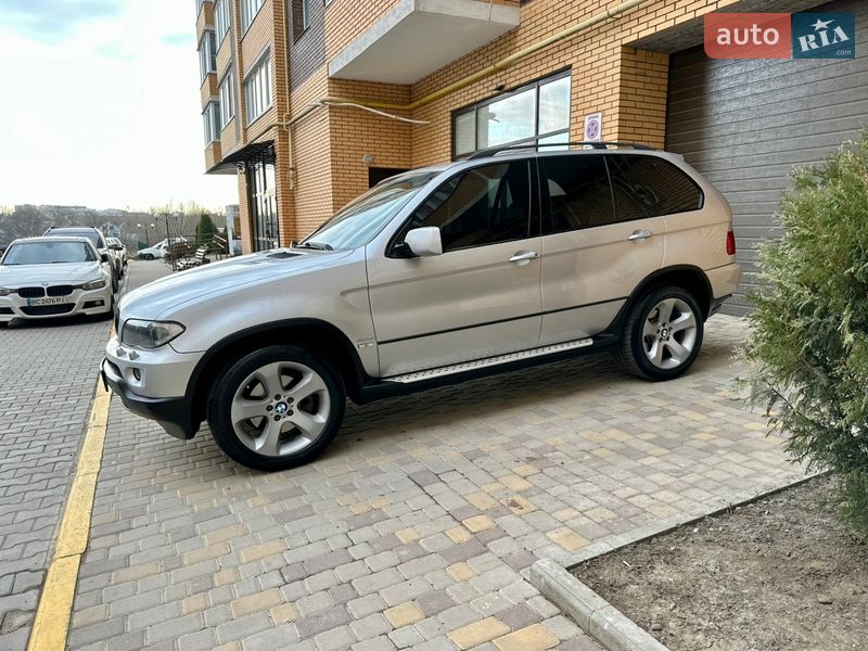 Внедорожник / Кроссовер BMW X5 2004 в Черновцах