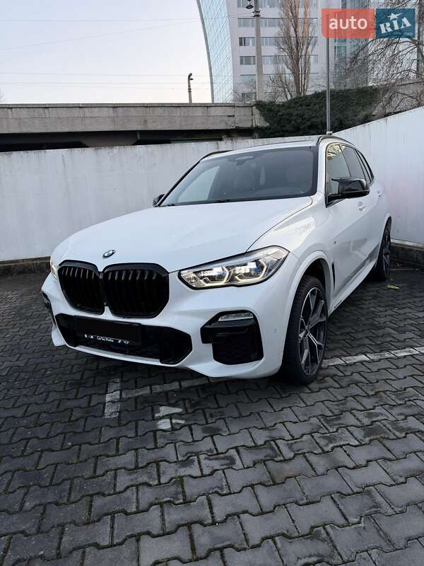 Внедорожник / Кроссовер BMW X5 2019 в Черновцах
