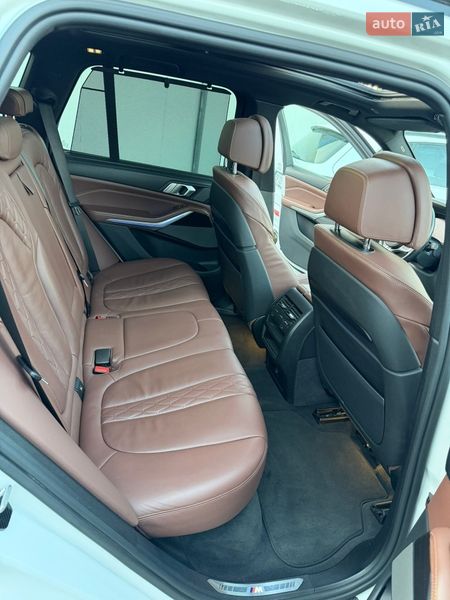 Внедорожник / Кроссовер BMW X5 2019 в Черновцах