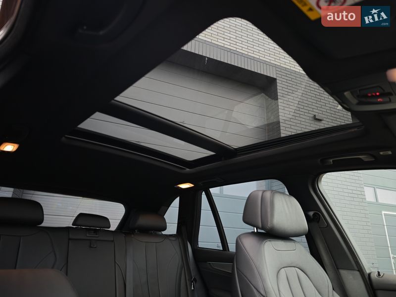 Внедорожник / Кроссовер BMW X5 2016 в Луцке