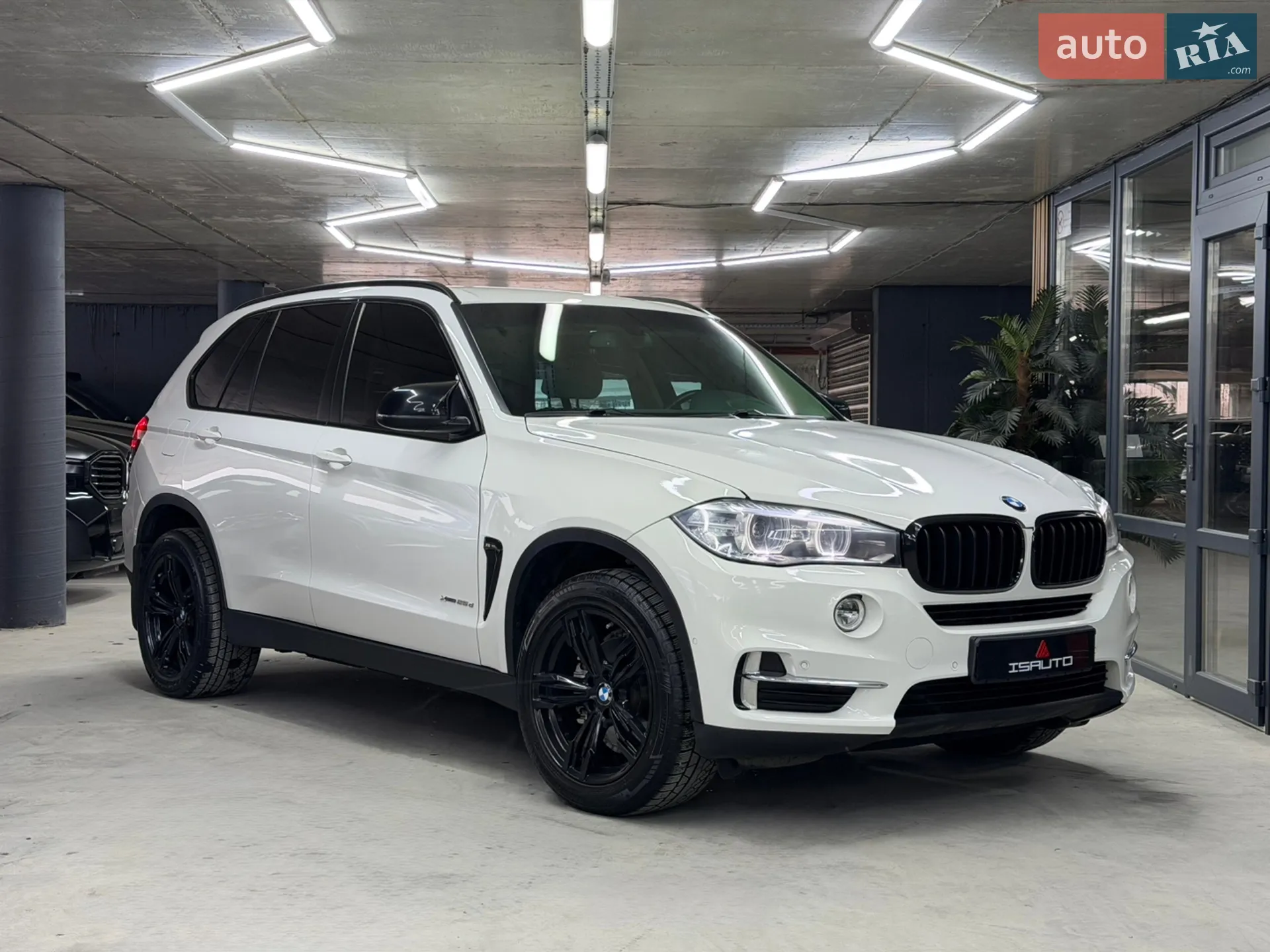 2017 BMW X5 - мініатюра 2