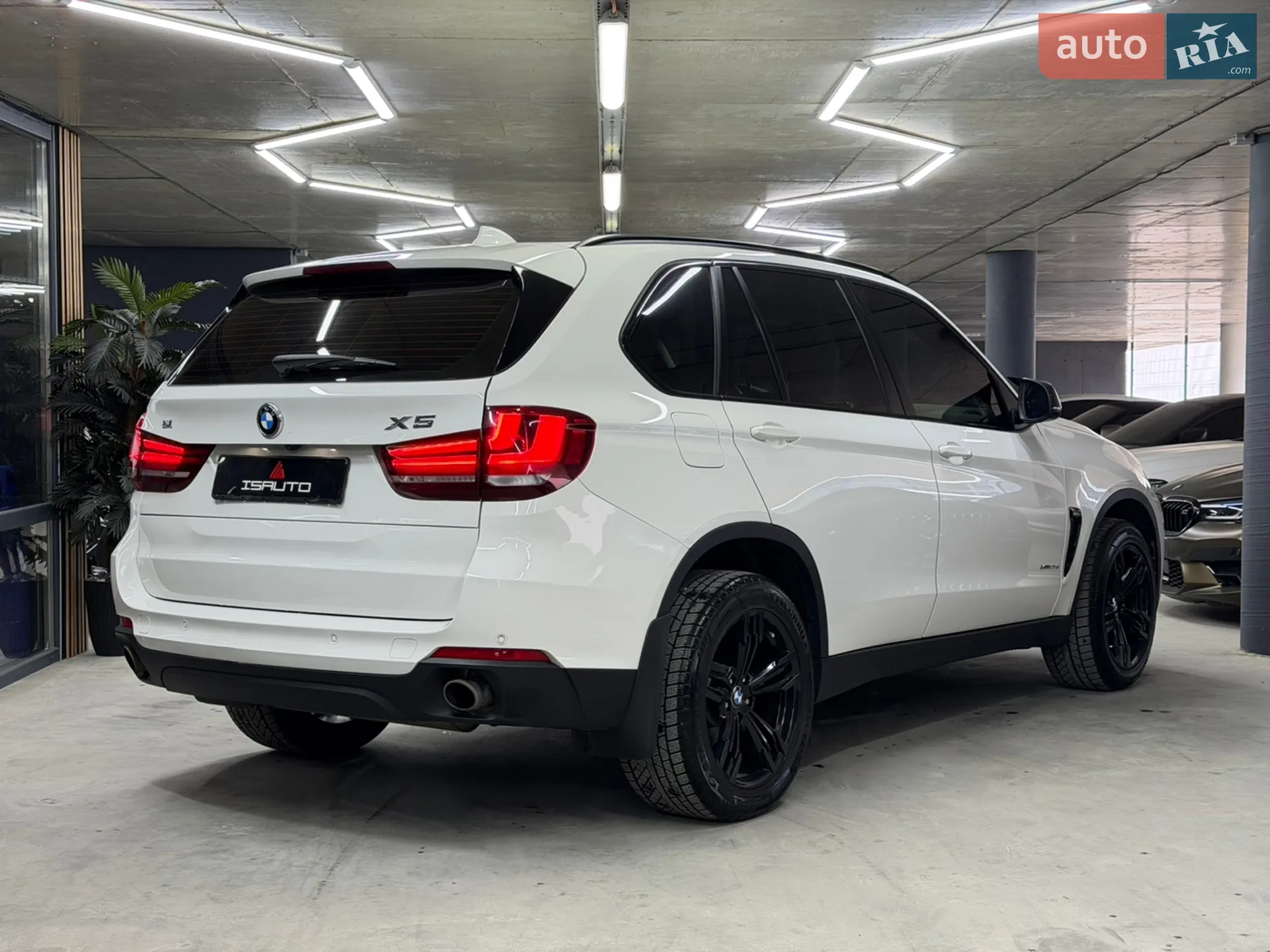 2017 BMW X5 - мініатюра 16