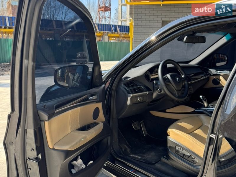 Внедорожник / Кроссовер BMW X5 2010 в Крюковщине