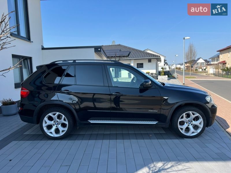 Внедорожник / Кроссовер BMW X5 2011 в Волочиске