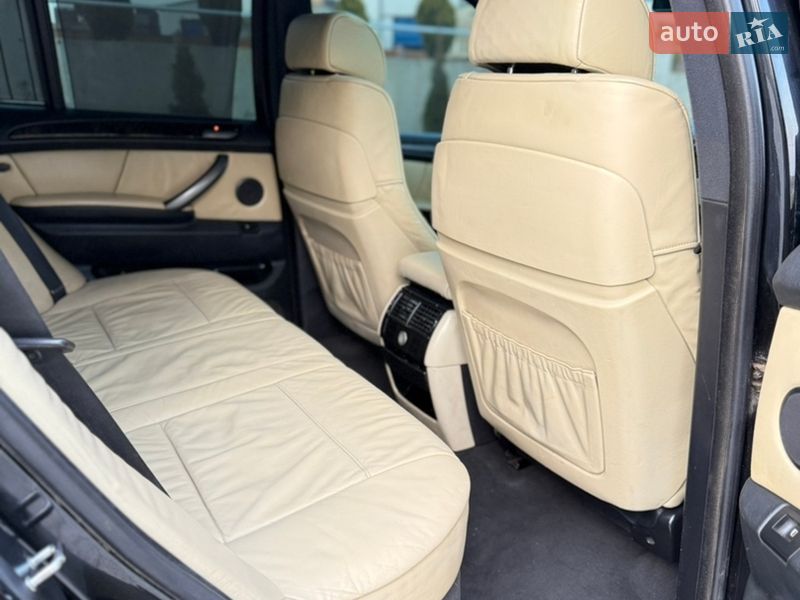Внедорожник / Кроссовер BMW X5 2005 в Черновцах