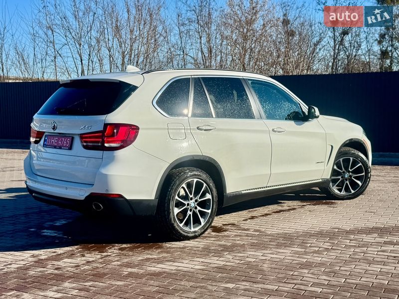 Внедорожник / Кроссовер BMW X5 2015 в Сарнах