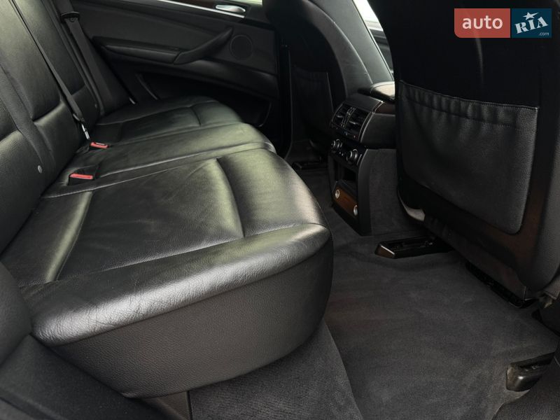 Позашляховик / Кросовер BMW X5 2012 в Рівному