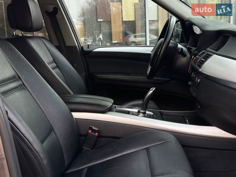 Внедорожник / Кроссовер BMW X5 2011 в Ивано-Франковске