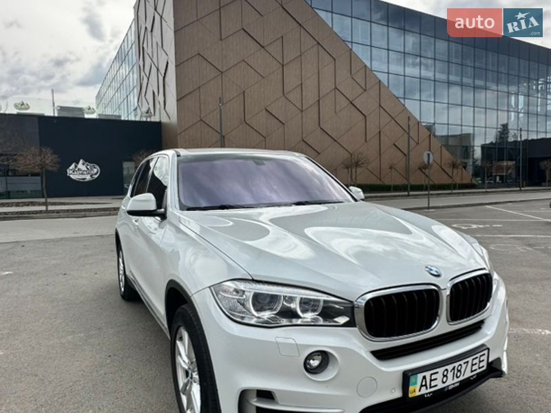 Внедорожник / Кроссовер BMW X5 2015 в Мукачево фото 3 Внедорожник / Кроссовер BMW X5 2015 в Мукачево