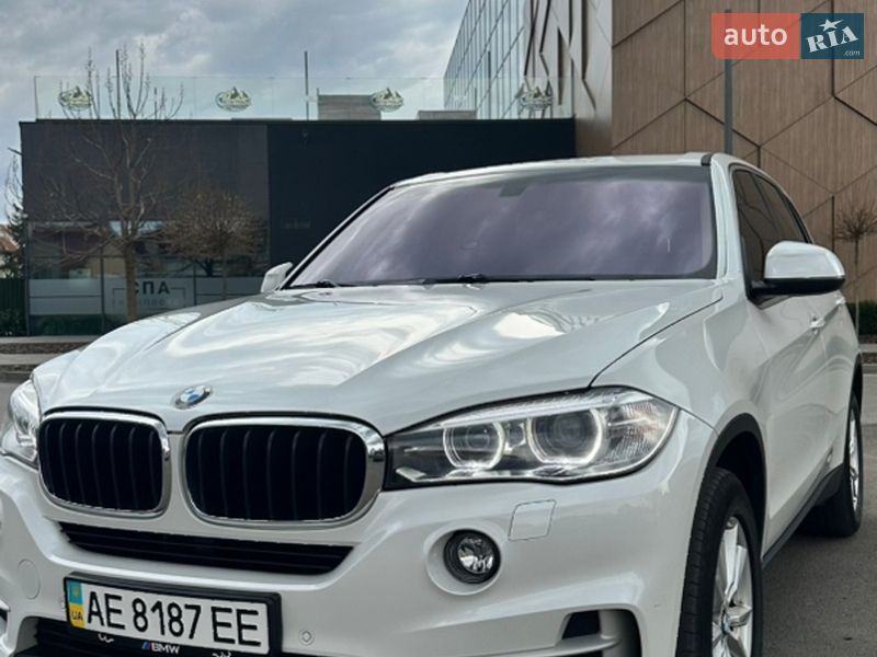 Внедорожник / Кроссовер BMW X5 2015 в Мукачево фото 5 Внедорожник / Кроссовер BMW X5 2015 в Мукачево