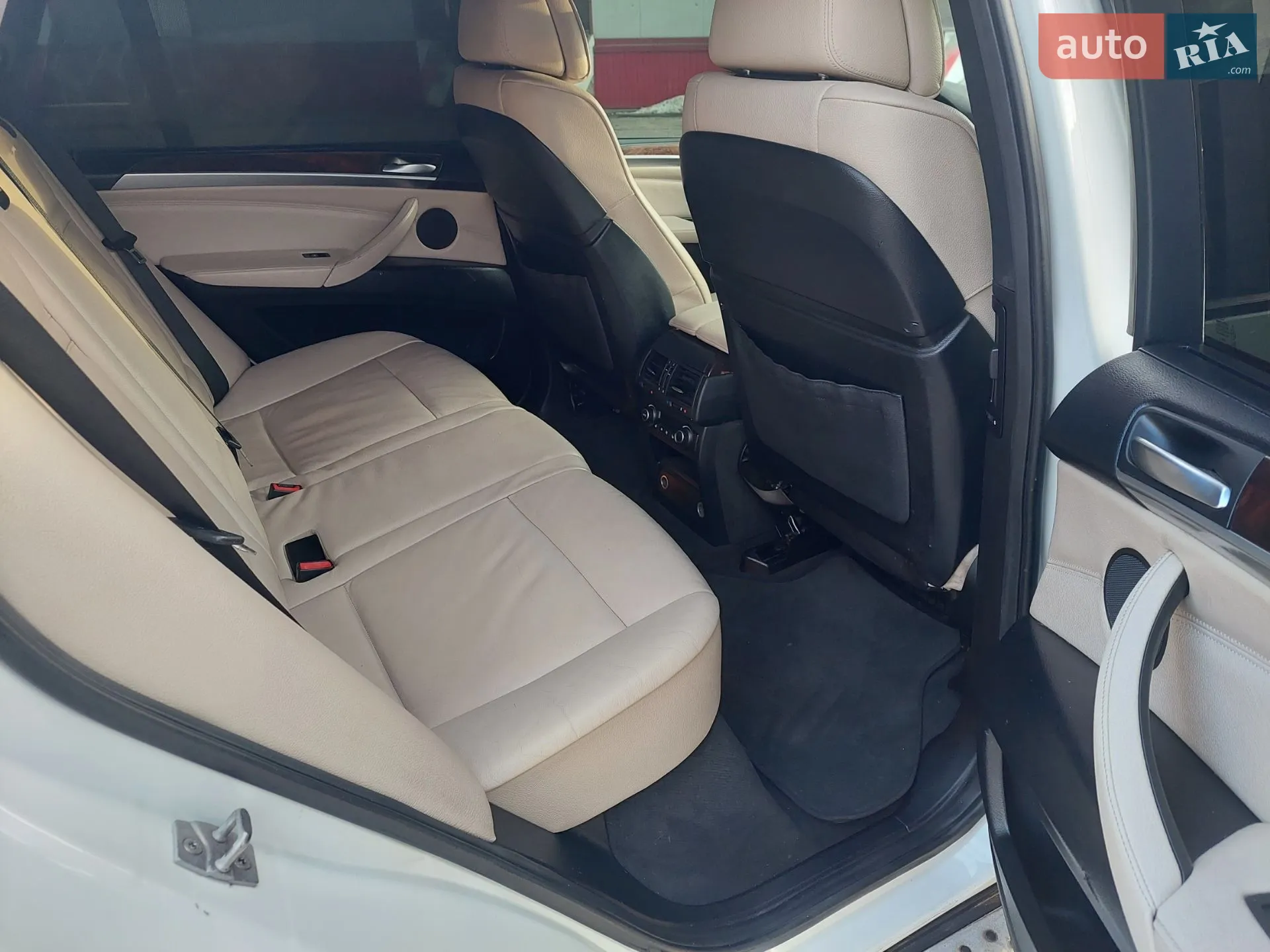 2011 BMW X5 - мініатюра 21