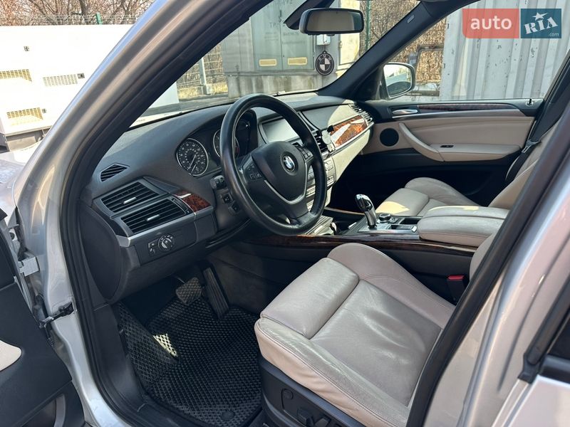 Внедорожник / Кроссовер BMW X5 2011 в Василькове