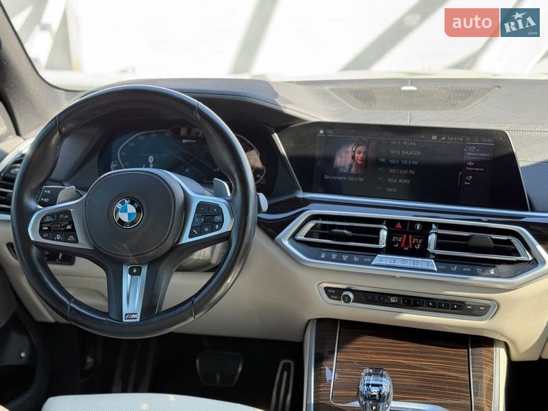 Внедорожник / Кроссовер BMW X5 2021 в Киеве