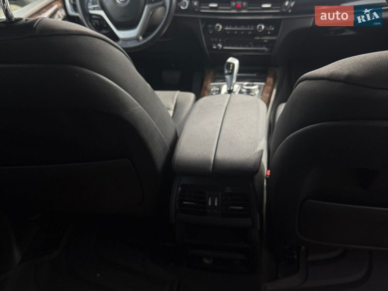 Внедорожник / Кроссовер BMW X5 2014 в Киеве