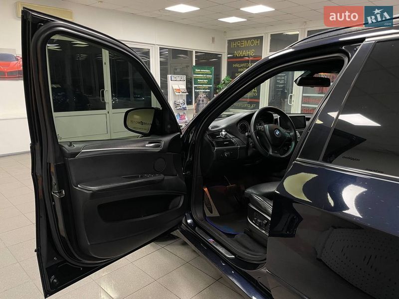 Внедорожник / Кроссовер BMW X5 2011 в Киеве