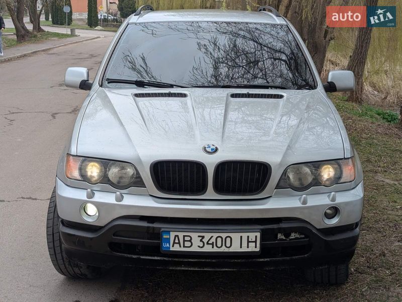 Внедорожник / Кроссовер BMW X5 2001 в Млинове