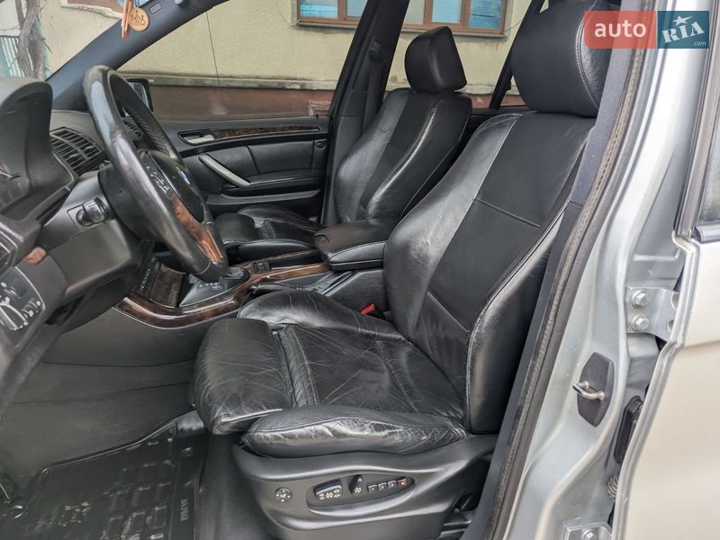 Внедорожник / Кроссовер BMW X5 2001 в Млинове
