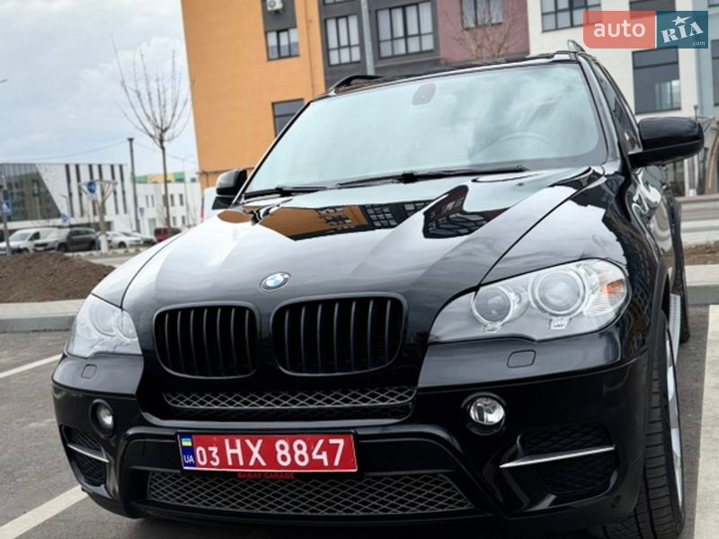 Внедорожник / Кроссовер BMW X5 2011 в Ровно