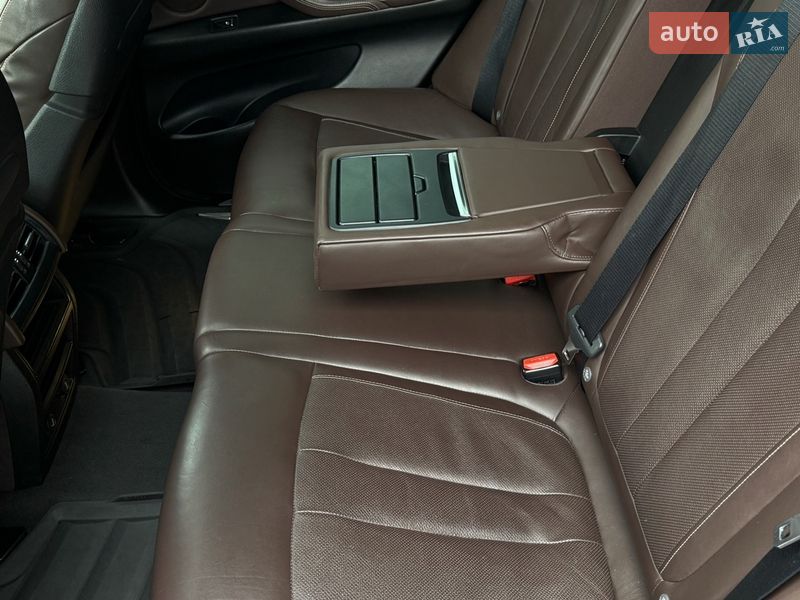 Позашляховик / Кросовер BMW X5 2015 в Дрогобичі