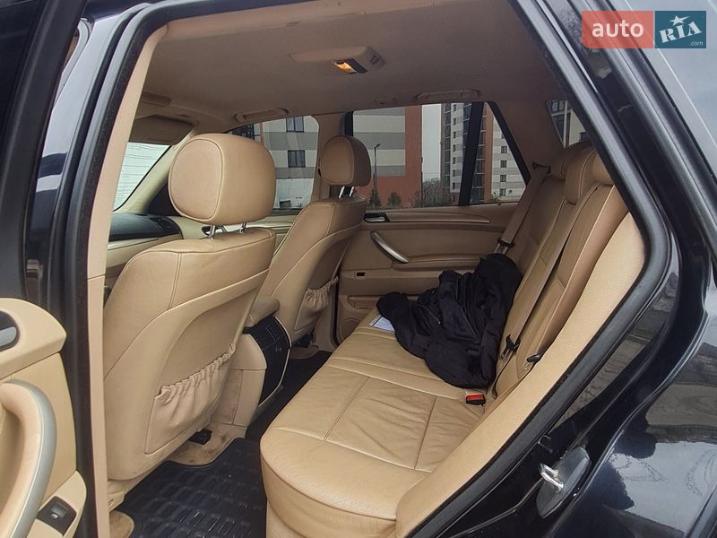 Внедорожник / Кроссовер BMW X5 2003 в Ивано-Франковске