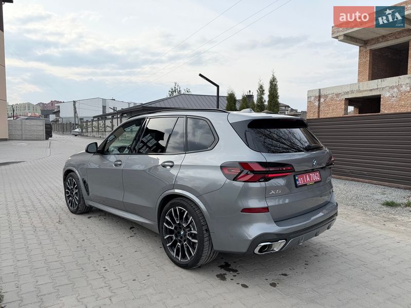Внедорожник / Кроссовер BMW X5 2025 в Ровно фото 11 Внедорожник / Кроссовер BMW X5 2025 в Ровно