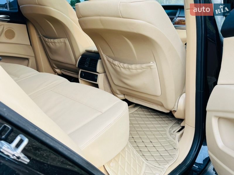 Внедорожник / Кроссовер BMW X5 2011 в Львове