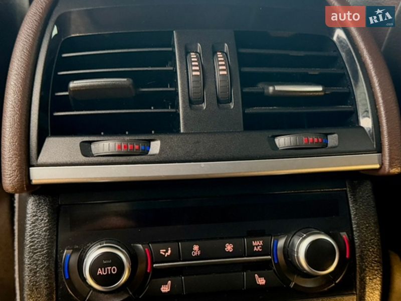 Позашляховик / Кросовер BMW X5 2015 в Києві