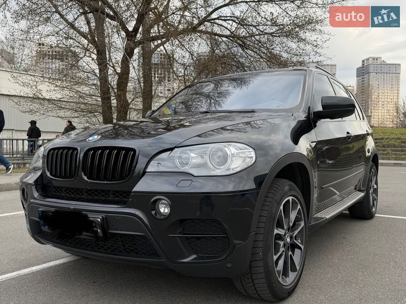 Внедорожник / Кроссовер BMW X5 2011 в Киеве