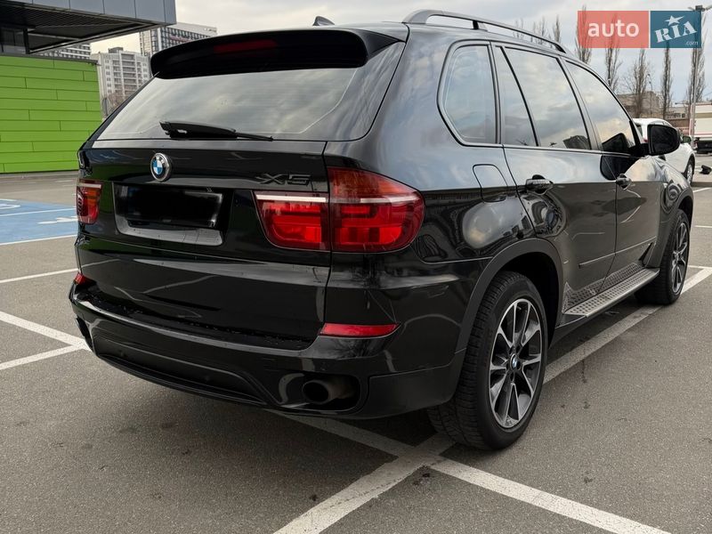 Внедорожник / Кроссовер BMW X5 2011 в Киеве
