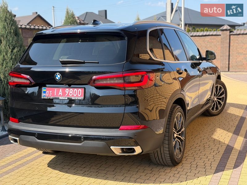 Позашляховик / Кросовер BMW X5 2021 в Луцьку