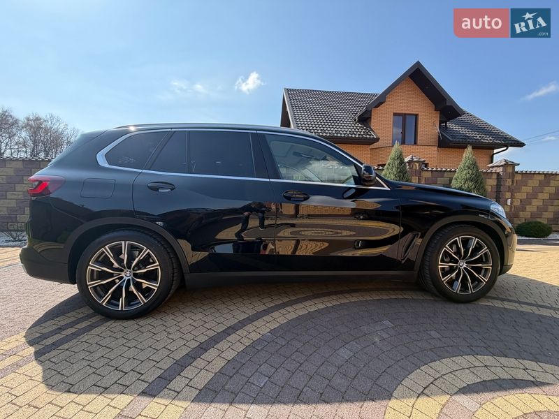 Позашляховик / Кросовер BMW X5 2021 в Луцьку
