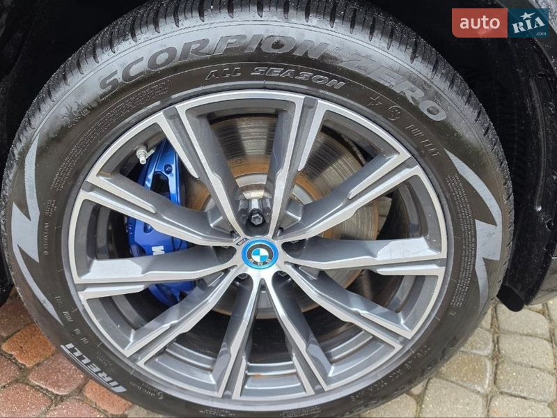 Внедорожник / Кроссовер BMW X5 2024 в Львове
